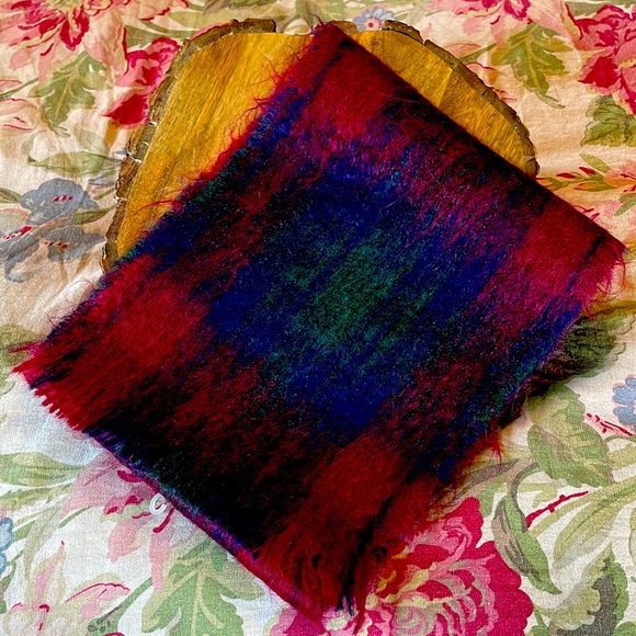 Wool Angora Winter Scarf UNISEX Fringe Edges 9”W x 46”L Plaid Vibrant $160 NEW - Picture 3 of 15